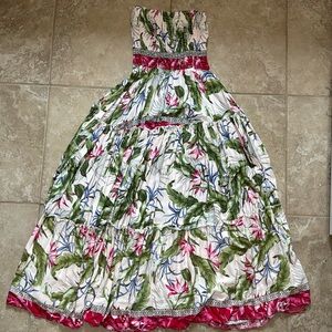 Women’s Strapless Maxi Dress - size M